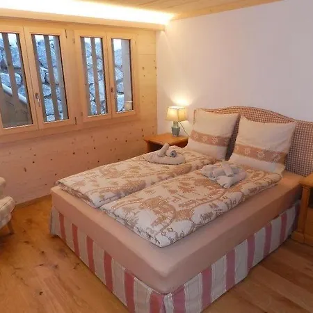 Unter-gstaad Sleeps 5 Wifi